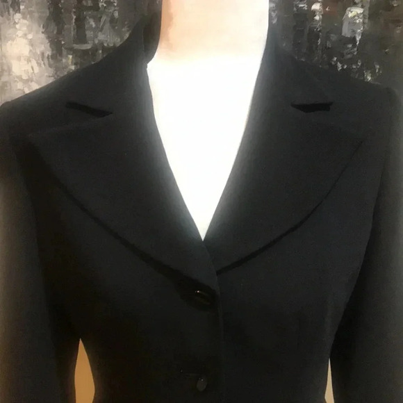 Liz Claiborne Women's 3 Button Black Blazer-Size 4 - Picture 6 of 9